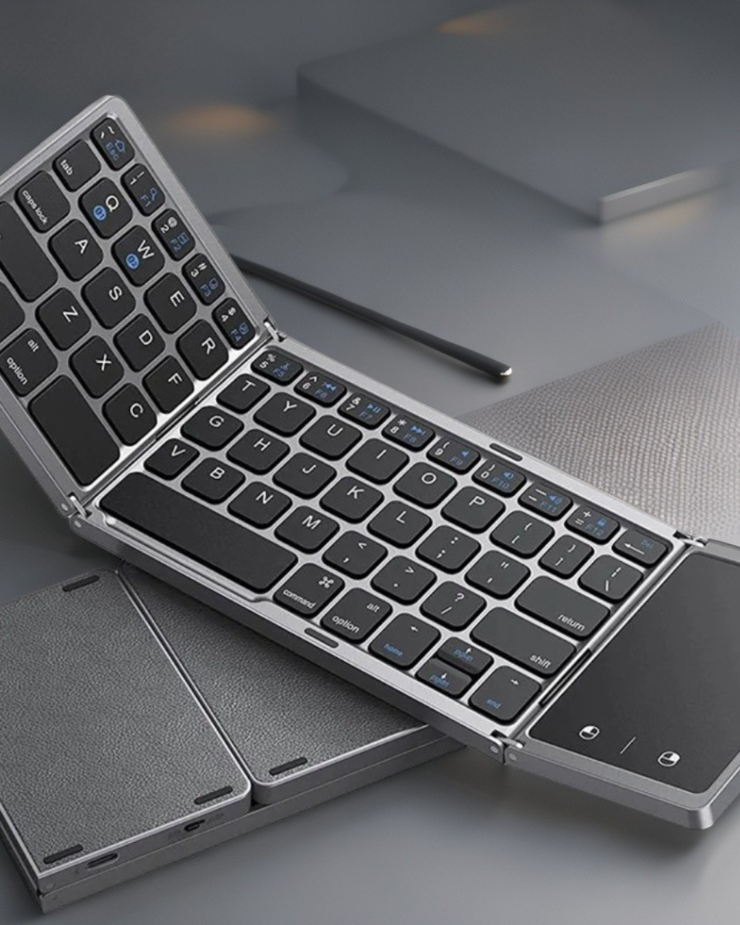 Seenda Foldable Wireless Bluetooth Keyboard Rechargeable Folding Portable Keyboards for PC Mac Smartphone Windows iOS Android