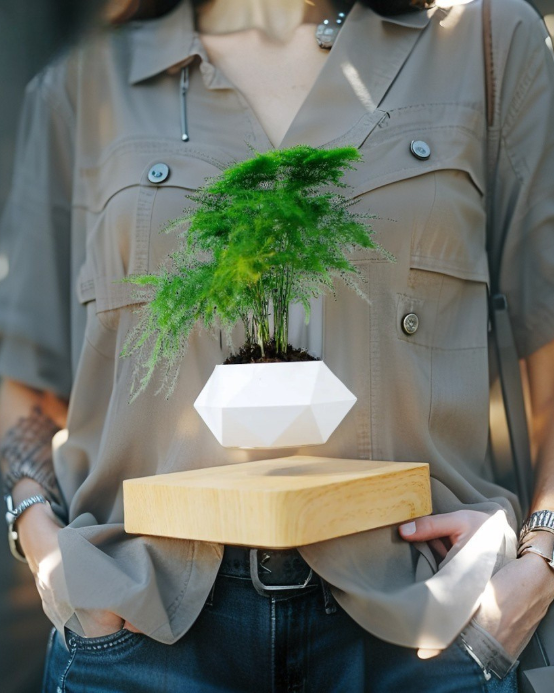Fast Shipping Magnetic Suspension Flower Pot Levitating Air Bonsai Plant Succulent Patio Decoration Desktop Christmas Gift